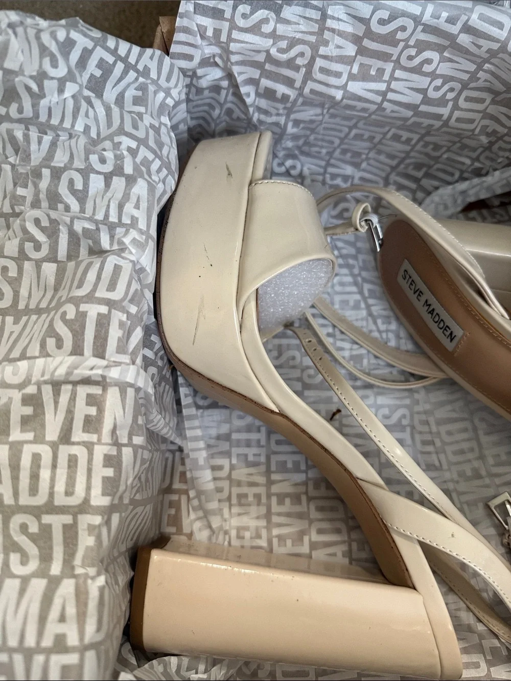 Steve Madden Lessa Bone Patent Platform Block Heels Size 9.5